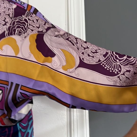 Silk multi colored blouse - Picture 7 of 8